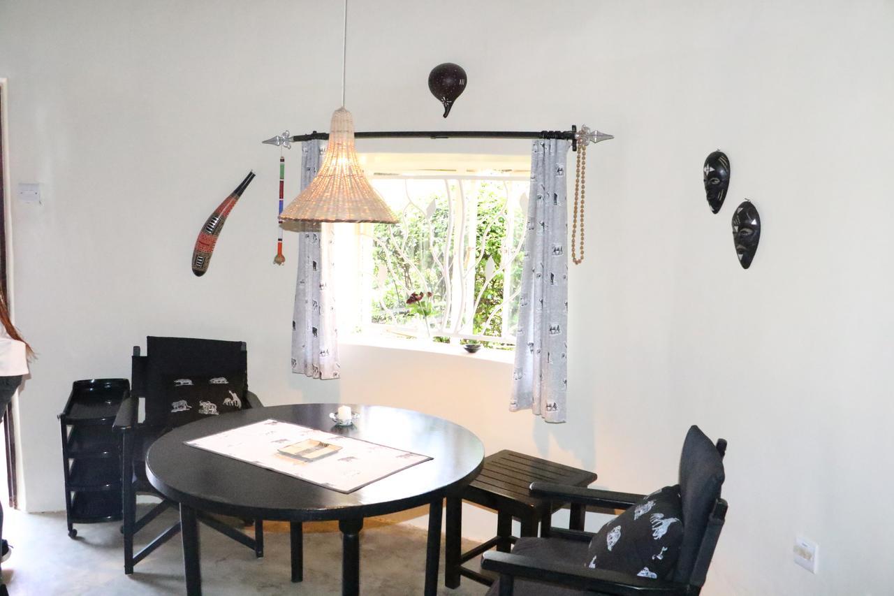 Nyati Hill Cottages ไนโรบี ภายนอก รูปภาพ